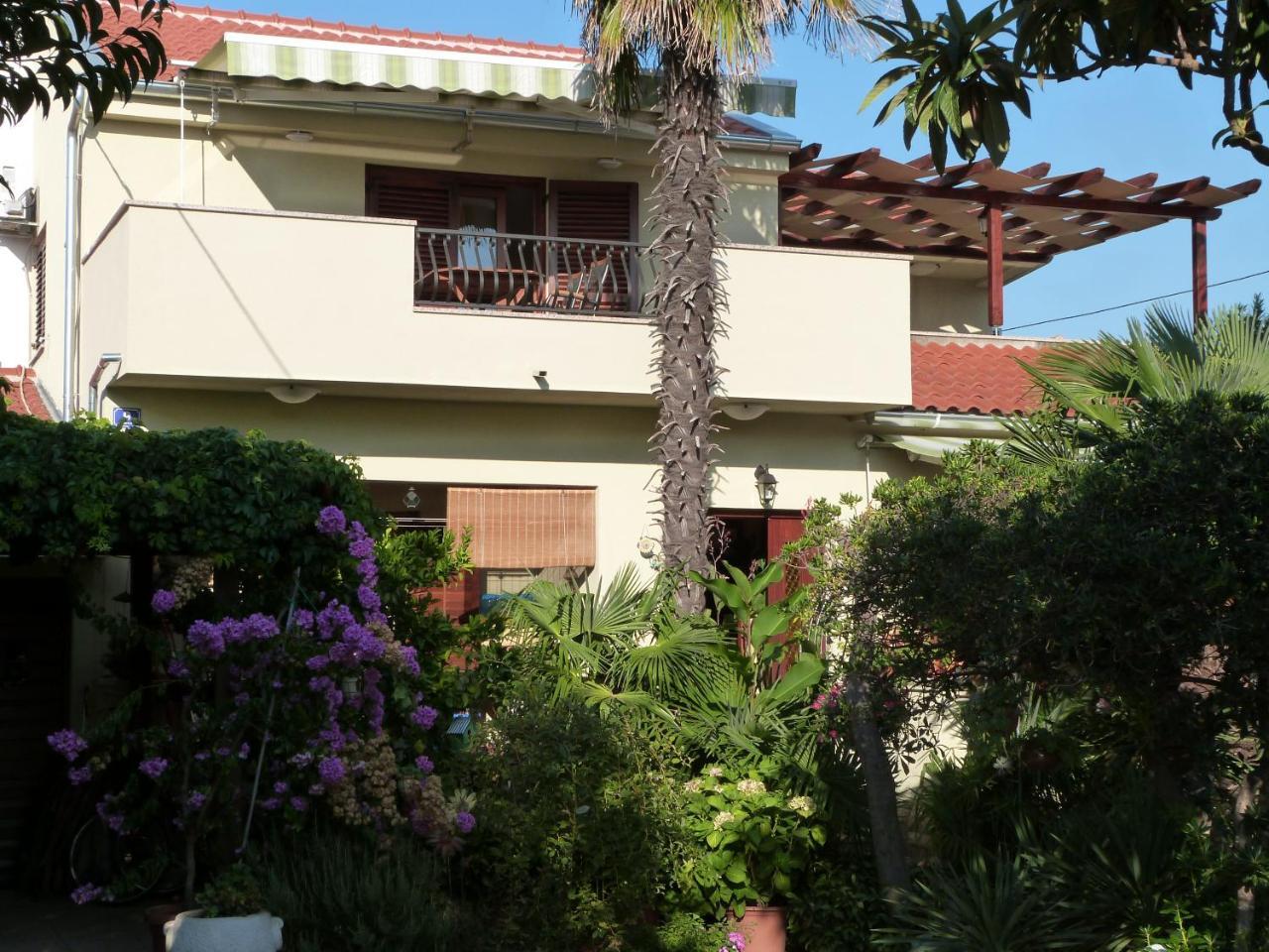 Apartments Eva Sukosan Exterior photo